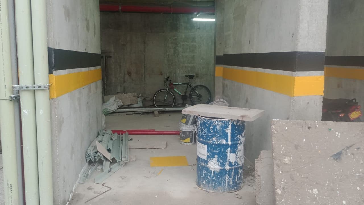 Muro Perimetral y Demarcación de Parqueaderos Torre 811 — imagen 3