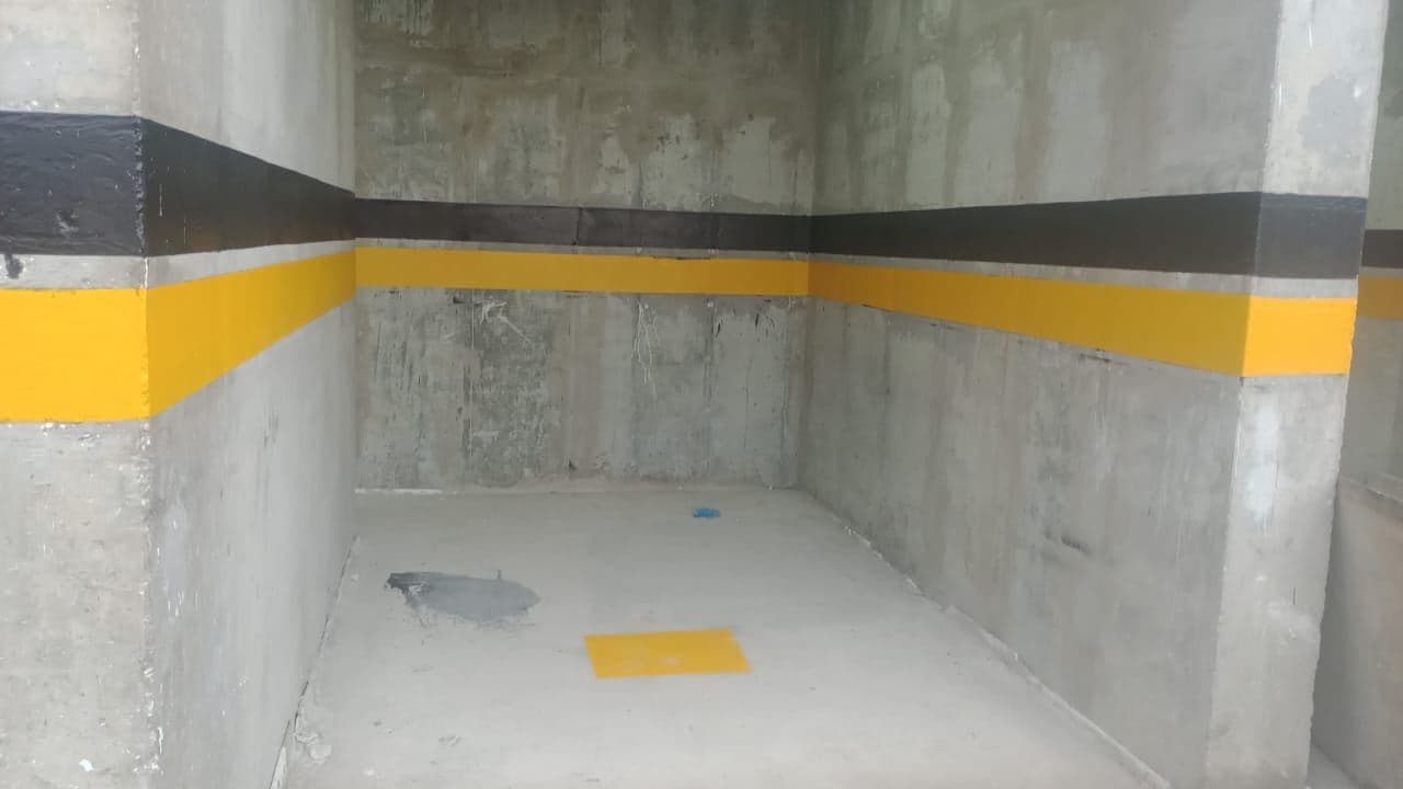 Muro Perimetral y Demarcación de Parqueaderos Torre 811